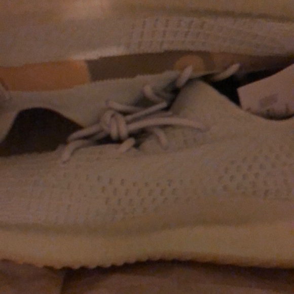 Yeezy hyperspace - Picture 1 of 3